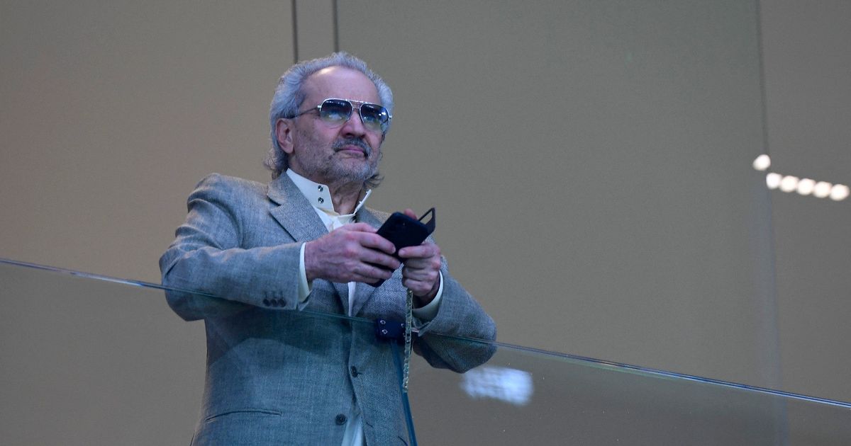 تقارير: ملكية الهلال تنتقل قريباً إلى الوليد بن طلال