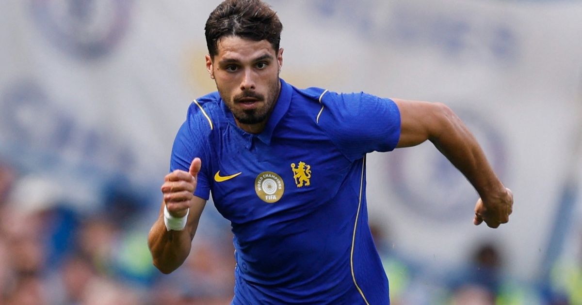 تشيلسي يصدم الهلال بـ"رقم فلكي" لبيع بيدرو نيتو