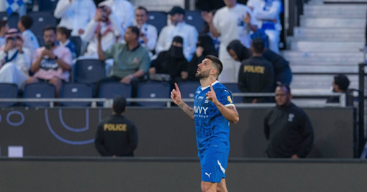ميتروفيتش "يغادر الهلال بالتراضي" إلى الريان القطري