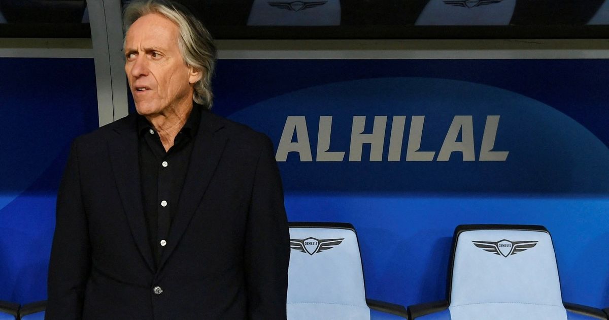 ماذا قال جيسوس لإدارة الهلال عن الانتقال لتدريب البرازيل؟