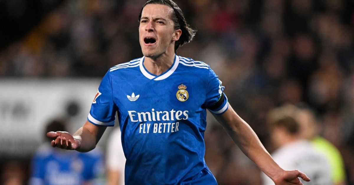 ريال مدريد ينجو من ميستايا بهدفي كاريراس ومبابي ويغرِق فالنسيا