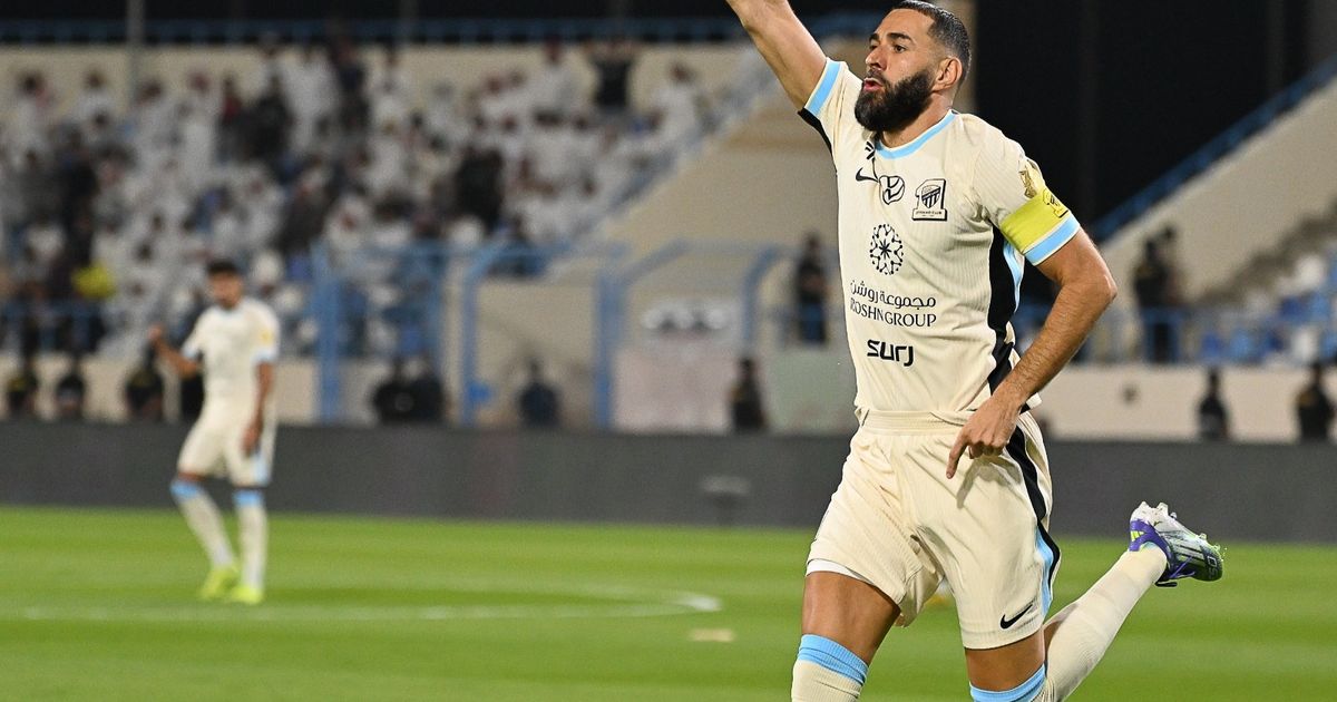 "هاتريك" بنزيما يقود الاتحاد لاكتساح الأخدود في بداية الدفاع عن لقب الدوري السعودي