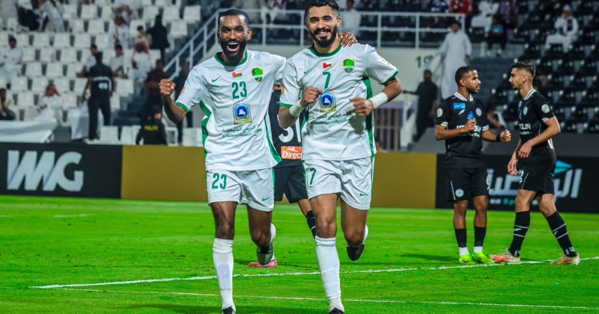 الشباب ينجو أمام النهضة وينتزع التعادل بعشرة لاعبين بدوري أبطال الخليج