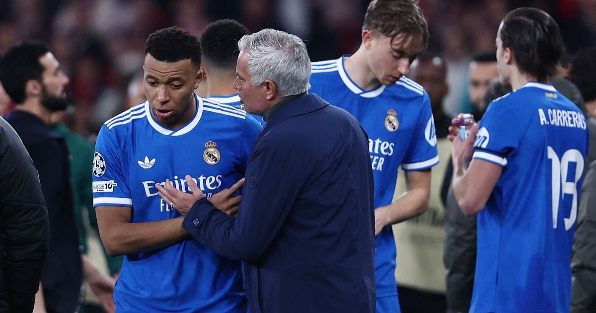بنفيكا يعلن رحيل مورينيو إلى ريال مدريد مقابل هذا المبلغ الضخم