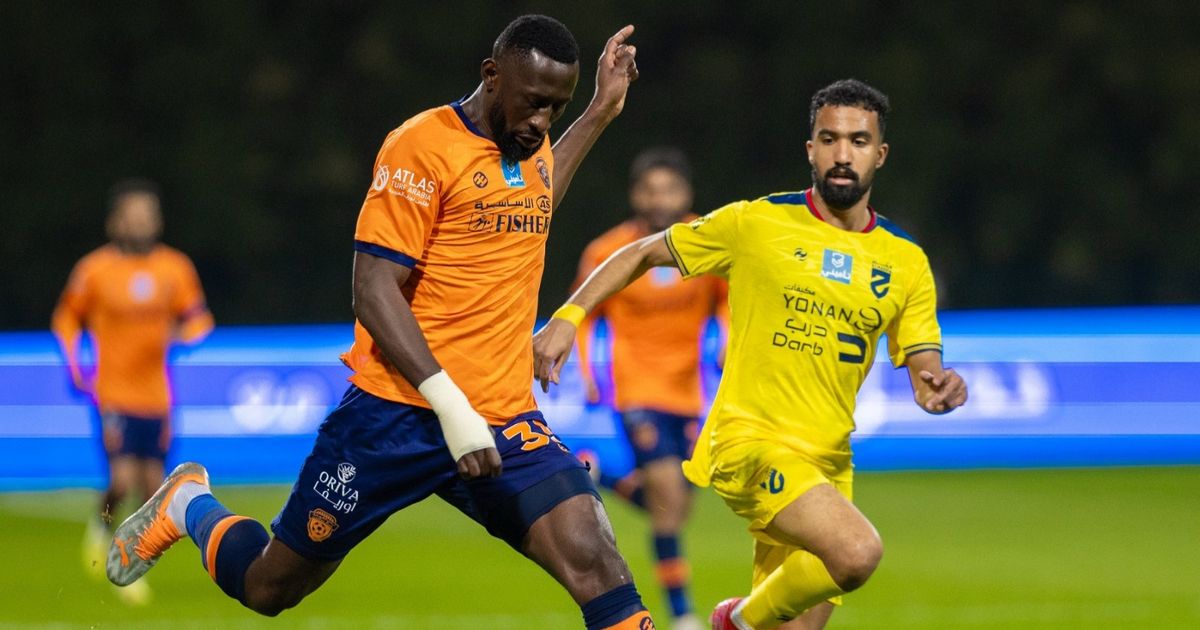 بعد توقف 32 يوماً.. لا أهداف بين الفيحاء والحزم في دوري روشن