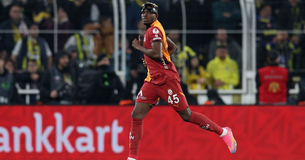 غلطة سراي يرضخ لنابولي ويعود بعرض جديد من أجل أوسيمين