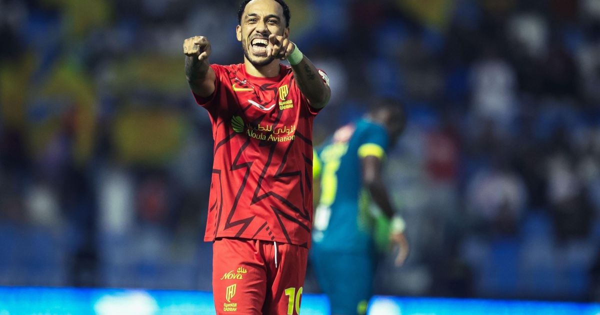 بثنائية أوباميانغ.. القادسية يُقرب العروبة من دوري يلو