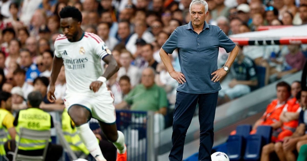 مورينيو سعيد بنظافة الشباك أكثر من رباعية ريال مدريد