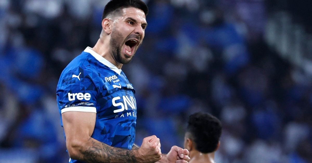 الهلال السعودي يحسم موقفه بشأن انتقال ميتروفيتش إلى الريان