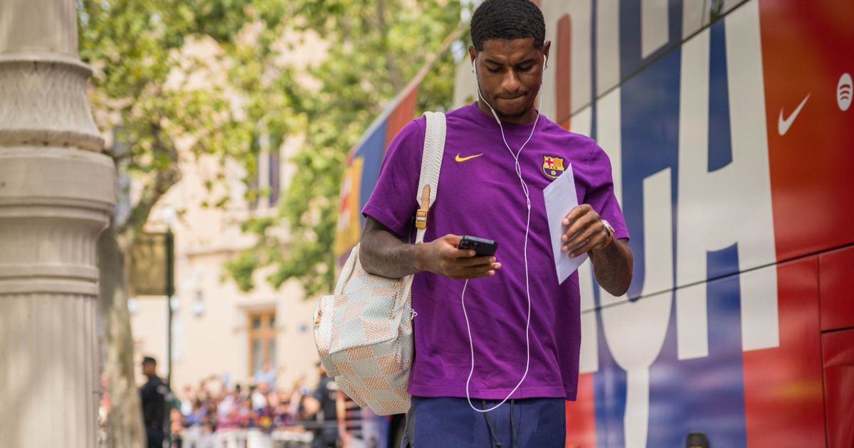 تشكيلة مفاجئة من فليك.. برشلونة يداهم ليفانتي برباعي هجومي جديد