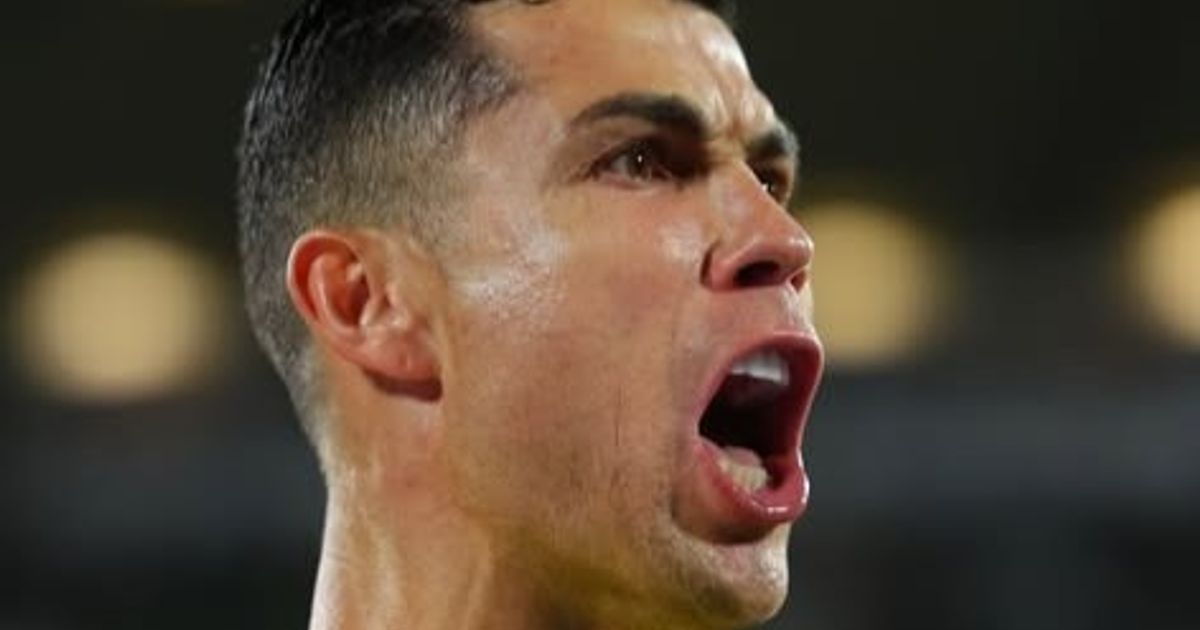 كريستيانو رونالدو يدعو إلى "الإيمان" بعد الفوز الصعب على ضمك