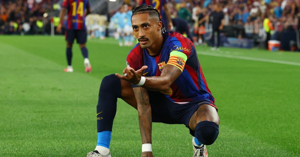 رافينيا: أردنا إمتاع جماهير برشلونة ولن أتحدث عن الكرة الذهبية