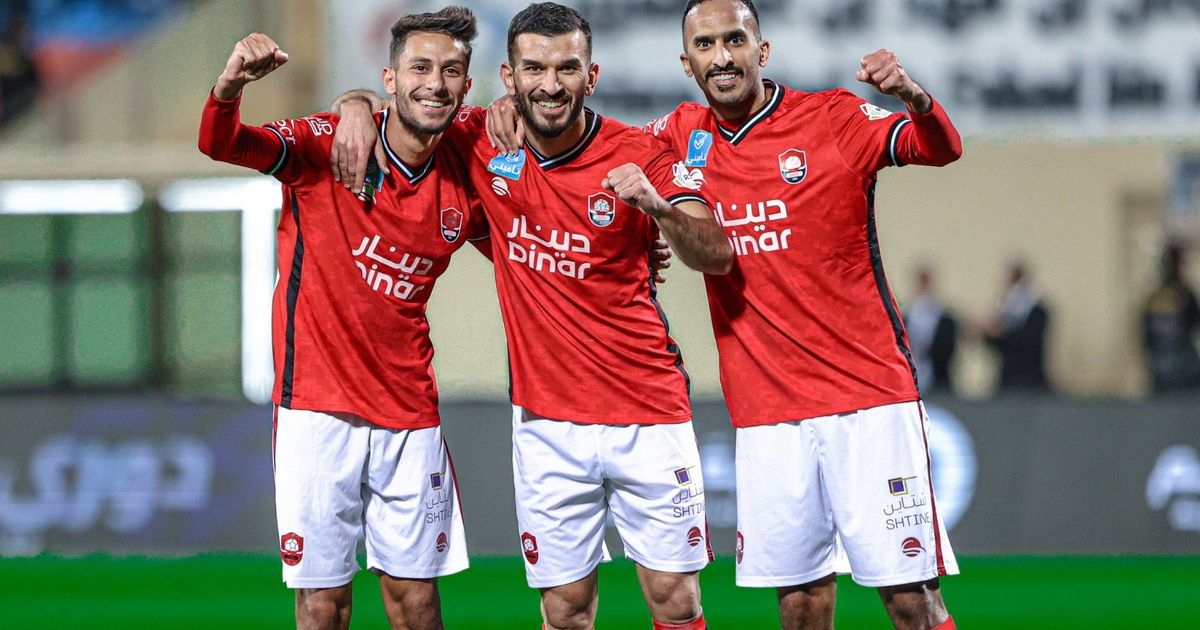 شاهد.. الرائد يهزم الرياض ويحقق فوزه الأول في 2025