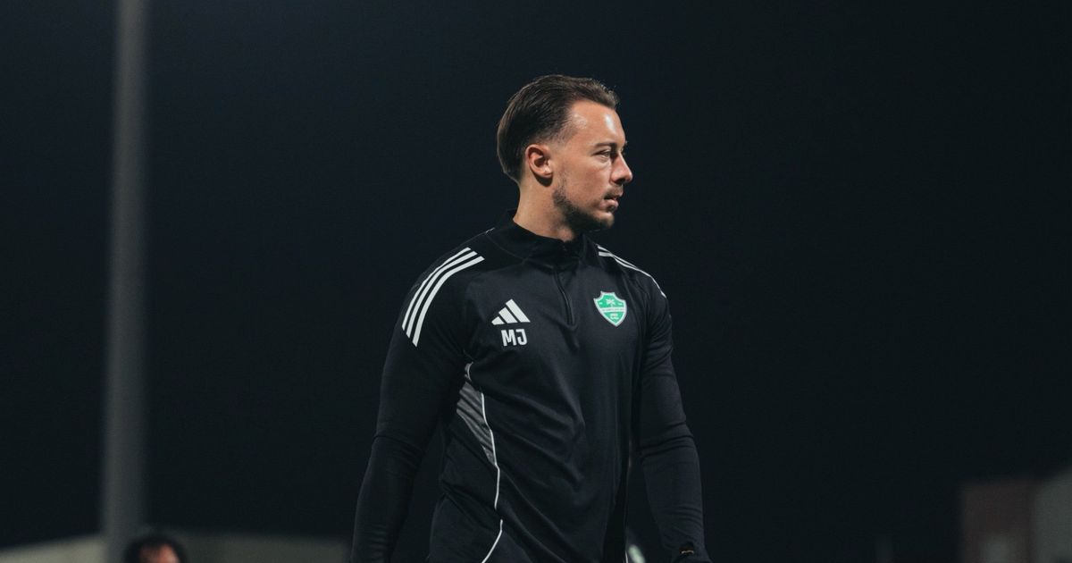 ماتياس يايسله: الغيابات في الأهلي أمام الشرطة تحدٍ وليست عائقاً