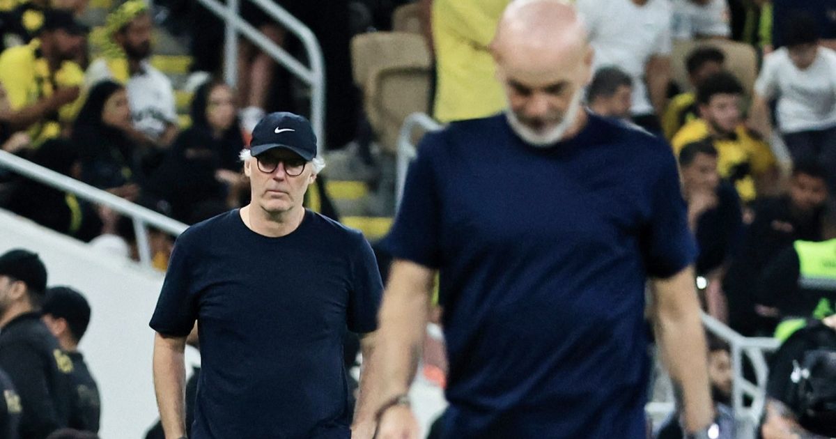 "العقلُ المدبّر" أفضل مدرب بدوري روشن.. وهذا أفضل حارس