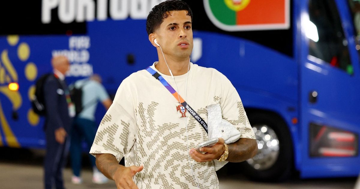 كانسيلو: تنازلت عن جزء من راتبي في الهلال من أجل برشلونة