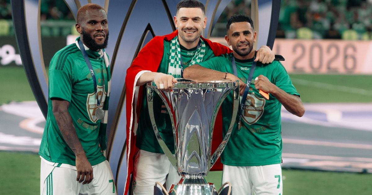 محرز يقود تشكيلة الأهلي بطل آسيا أمام النصر بدوري روشن