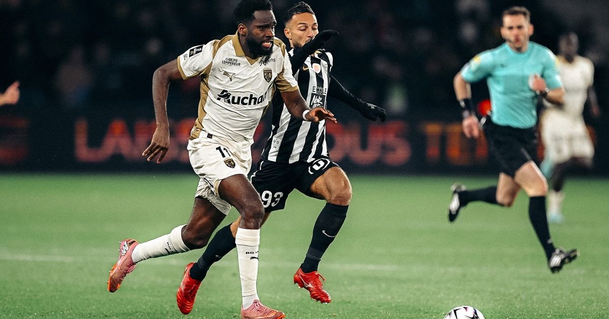 بمشاركة سعود عبد الحميد.. لانس ينتزع صدارة الدوري الفرنسي لأول مرة منذ 21 عاماً