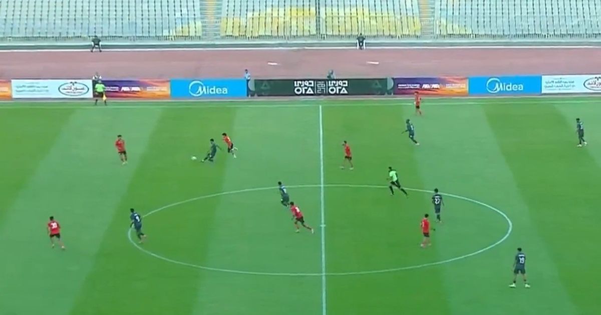 شاهد.. "هدف عالمي" بتسديدة من منتصف الملعب في الدوري المصري