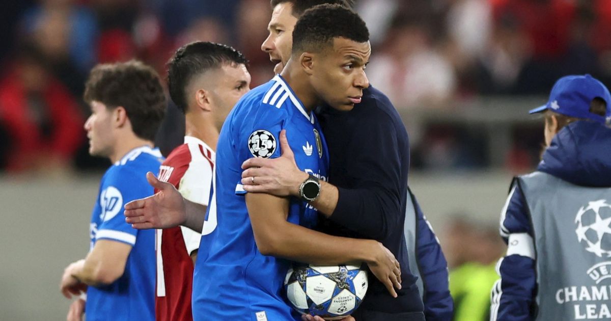 مبابي لا يشعر بالسعادة في ريال مدريد منذ إقالة تشابي ألونسو