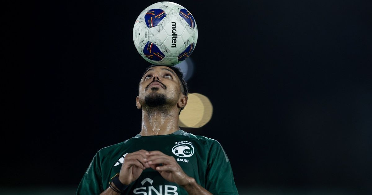 رغم الإصابة.. سالم الدوسري يتصدر قائمة السعودية لمنافسات "خليجي 26"