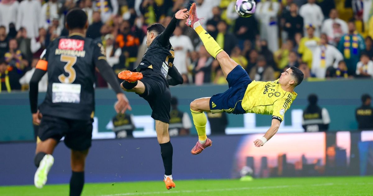 شاهد.. النصر يهزم الخليج برباعية وهدف خرافي لكريستيانو رونالدو