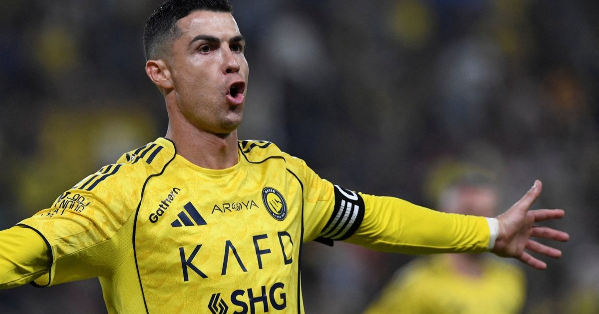 شاهد.. كريستيانو رونالدو يسجل بكعب القدم ويصل للهدف رقم 956