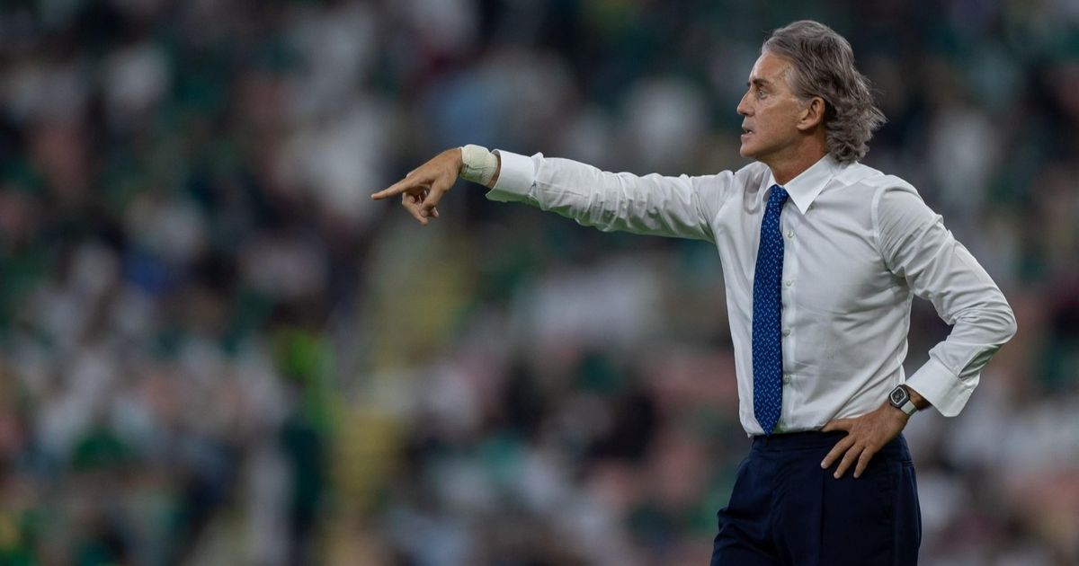 ماذا قدم روبرتو مانشيني مع منتخب السعودية في سنة و48 يوماً؟