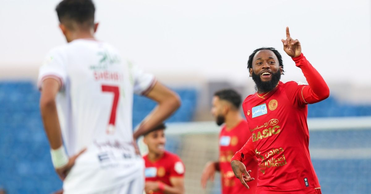 شاهد.. هدف جديد للكاميروني نكودو يقود ضمك لإسقاط الخلود