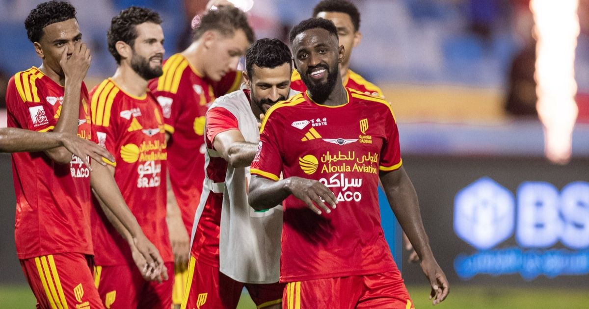 شاهد.. القادسية يعبر الفيصلي بثلاثية ويتمسك بسباق القمة في دوري روشن