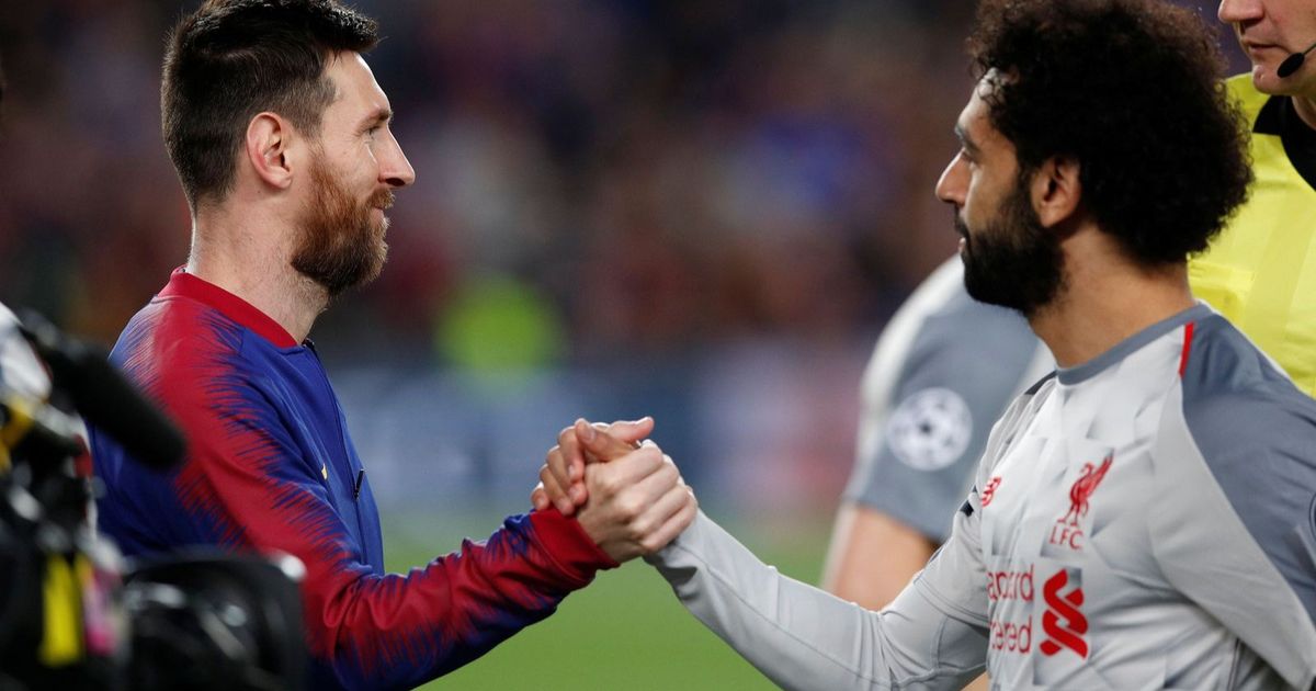 من يملك أفضل قدم يسرى بين ميسي وصلاح؟.. الملك المصري يجيب بنفسه