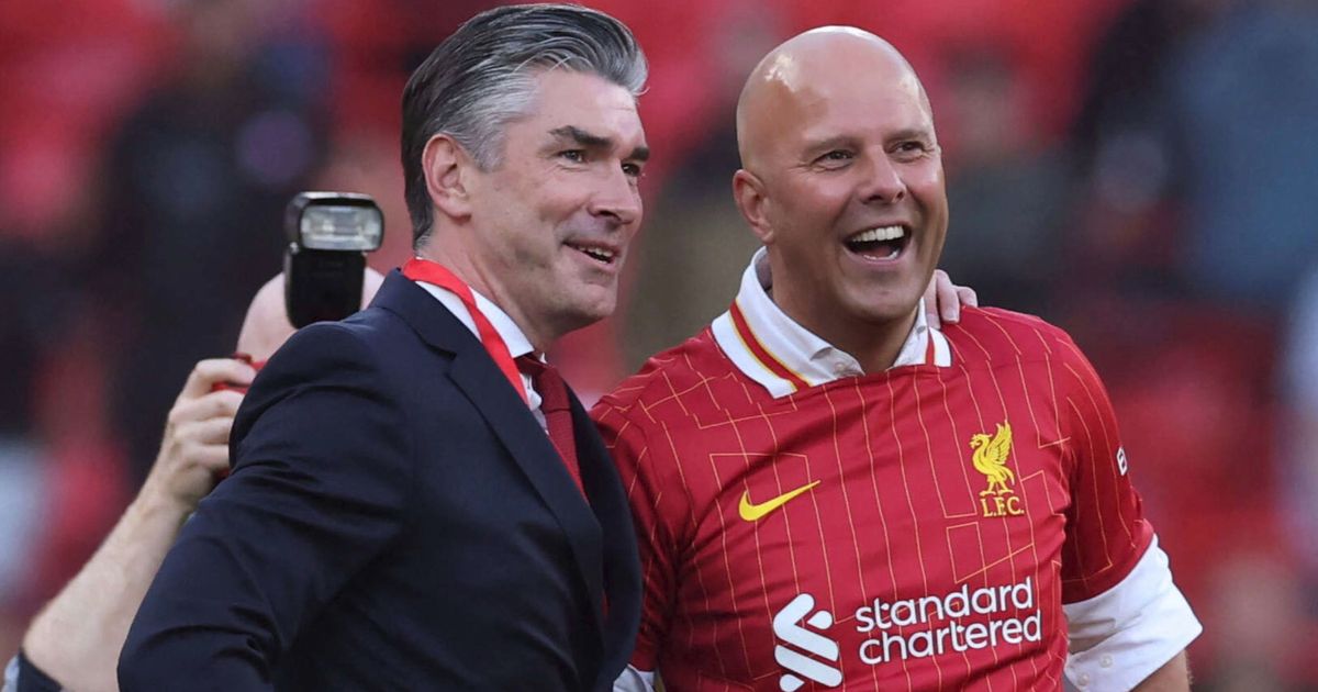 إداريان بارزان من ليفربول مرشحان للانتقال مع محمد صلاح إلى الدوري السعودي