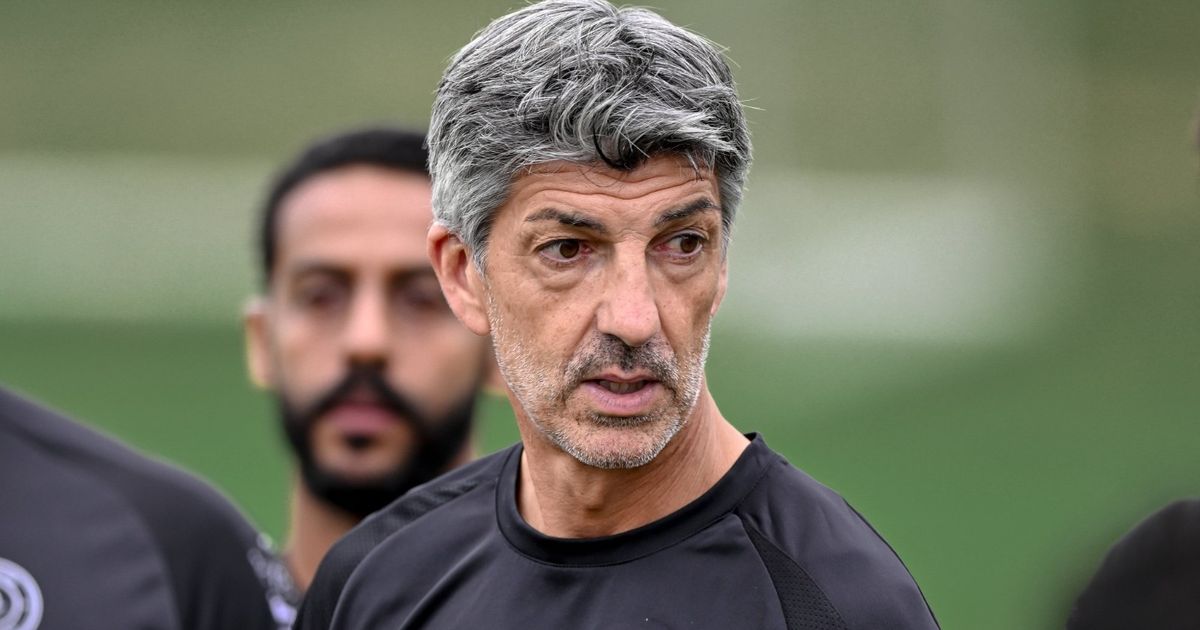 الشباب يسعى لإقالة مدربه إيمانول ألغواسيل وتعيين نور الدين زكري