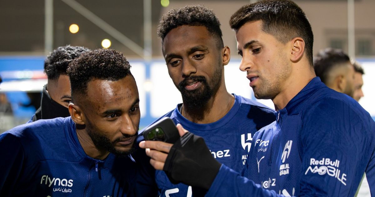 لاعبو الهلال يستعيدون ذكريات الطفولة بقصة "كابتن ماجد"