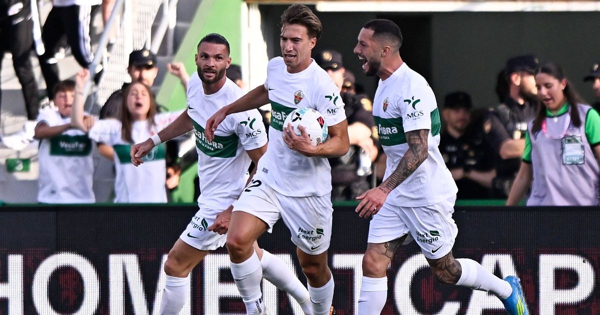 أتلتيكو مدريد يسقط أمام إلتشي بثلاثية في الدوري الإسباني