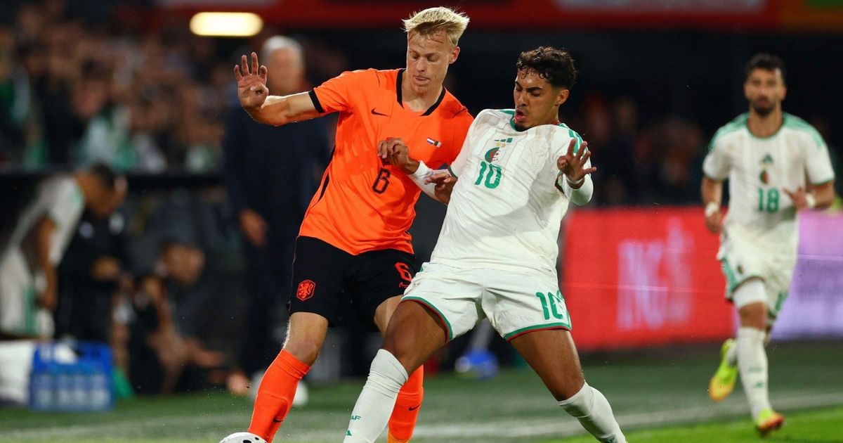 توتنهام يعرض 70 مليون يورو لضم "فان هيك".. وبرايتون يرفض