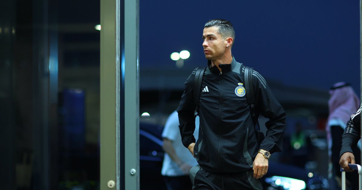 كريستيانو رونالدو يحتفظ بصدارة قائمة الرياضيين الأعلى دخلاً