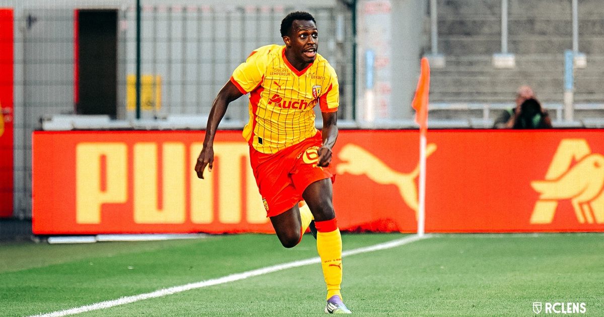 سعود عبد الحميد يدخل التاريخ كأول سعودي يشارك في الدوري الفرنسي