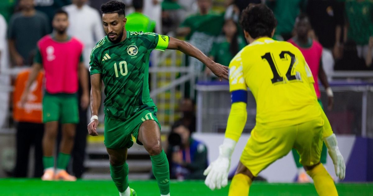 بدموع الفرح.. سالم الدوسري يوجه رسالة مؤثرة للجمهور السعودي