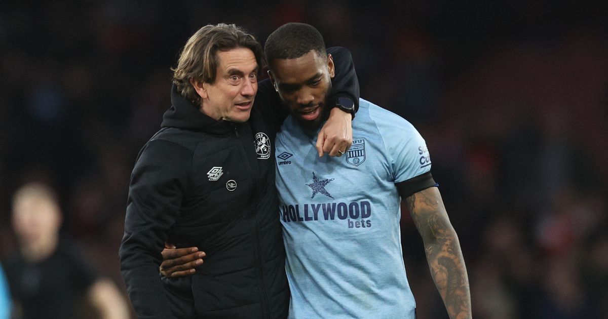 مدرب برينتفورد يودّع إيفان توني "الأسطورة" بعد "لحظات سحرية كثيرة"