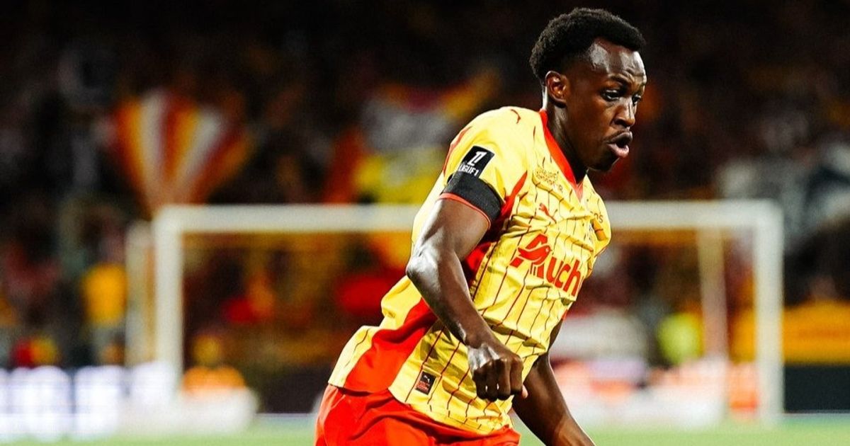 سعود عبد الحميد أساسياً لأول مرة مع لانس في الدوري الفرنسي