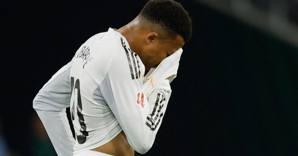 قلق في فرنسا.. كيليان مبابي طلب تغييره بمباراة ريال مدريد وبيتيس