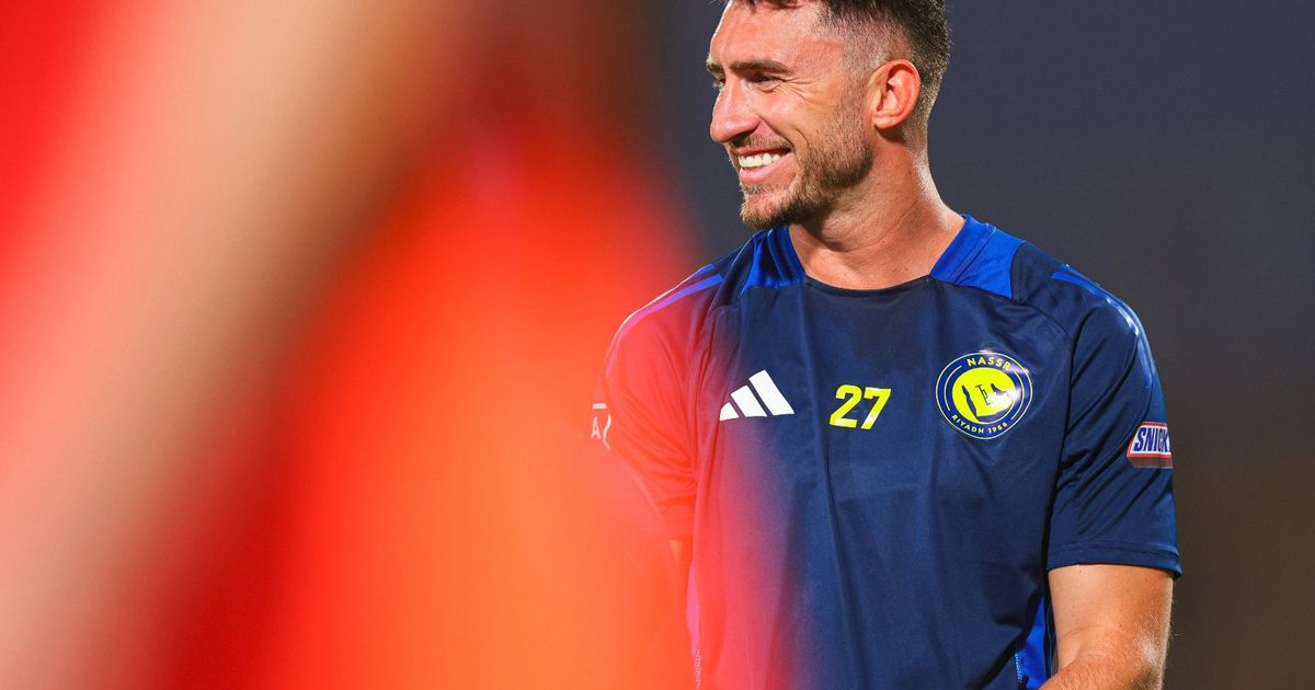 فيفا يلغي صفقة انتقال لابورت من النصر إلى بلباو