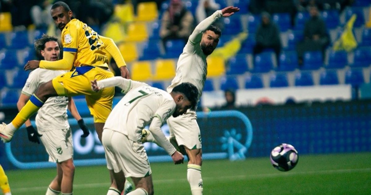 شاهد.. تعادل درامي بين الحزم والتعاون في الدوري السعودي