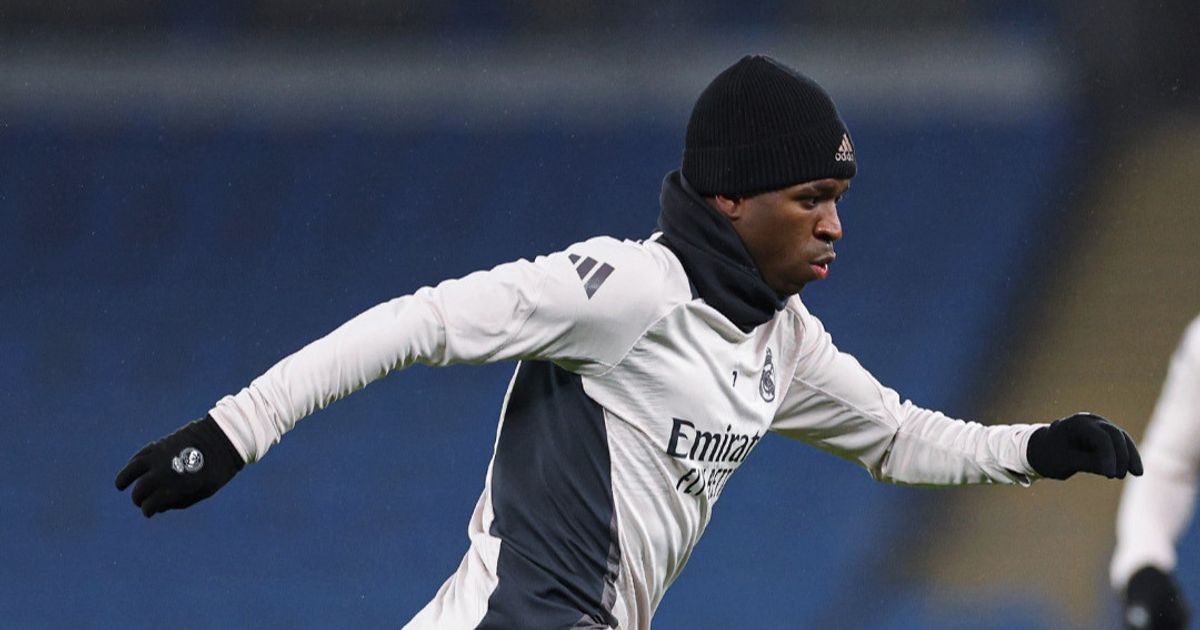 "محادثات غير رسمية" بين فينيسيوس وباريس سان جيرمان