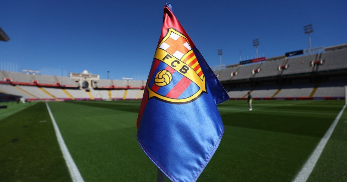 برشلونة يعتذر للصين بعد صورة لأطفال يحملون علم تايوان