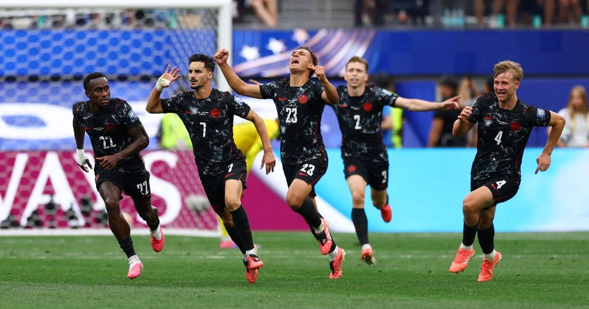 موقع الملاعب : شاهد.. كندا تلدغ جنوب إفريقيا بهدف قاتل وتحجز أول مقعد في دور الـ16