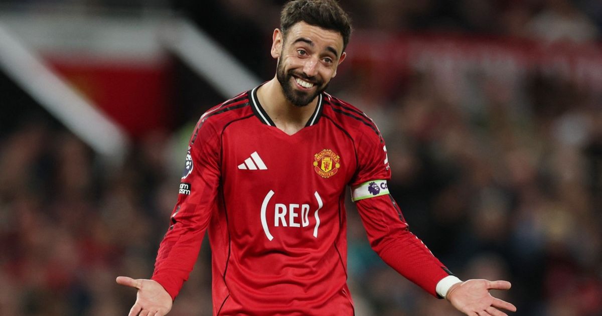 برونو فرنانديز يحدد شروطه للاستمرار مع مانشستر يونايتد