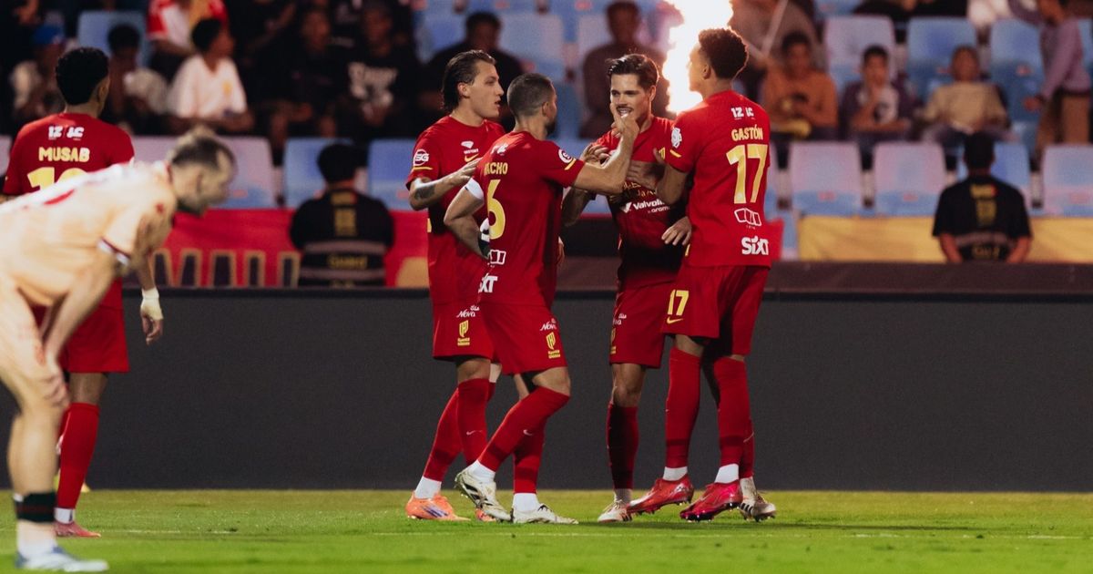 القادسية يكتسح الخلود.. وضمك يخطف تعادلاً ثميناً من الرياض