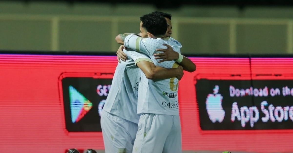 التعاون يهزم الخلود ويواصل مطاردة النصر في قمة الدوري السعودي